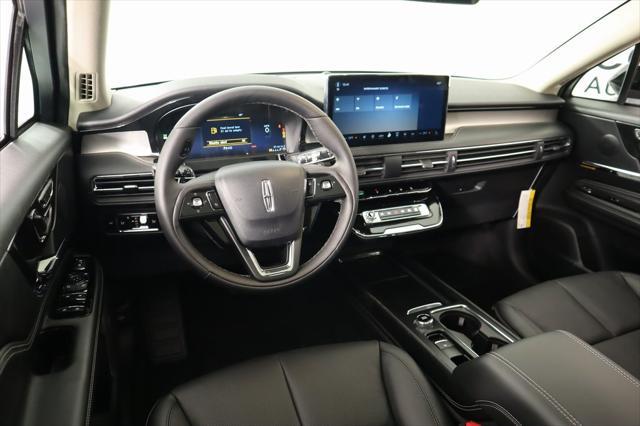 new 2025 Lincoln Corsair car, priced at $45,276