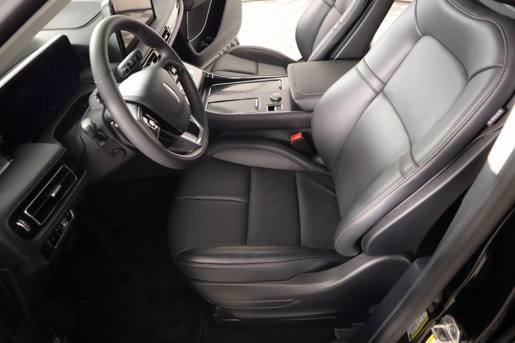 new 2025 Lincoln Aviator car, priced at $59,026