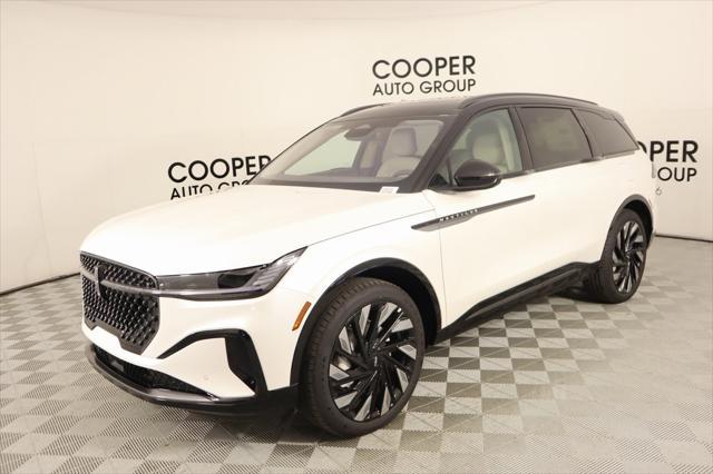 new 2025 Lincoln Nautilus car, priced at $61,561