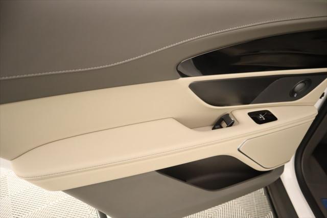 new 2025 Lincoln Nautilus car, priced at $61,561