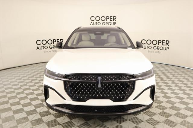 new 2025 Lincoln Nautilus car, priced at $61,561