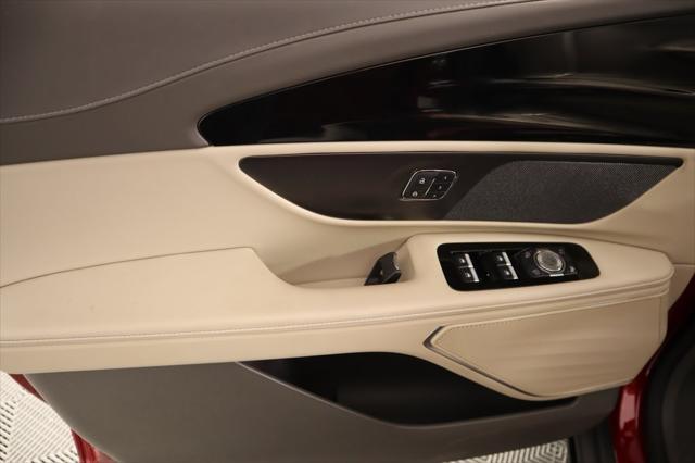 new 2025 Lincoln Nautilus car, priced at $49,096