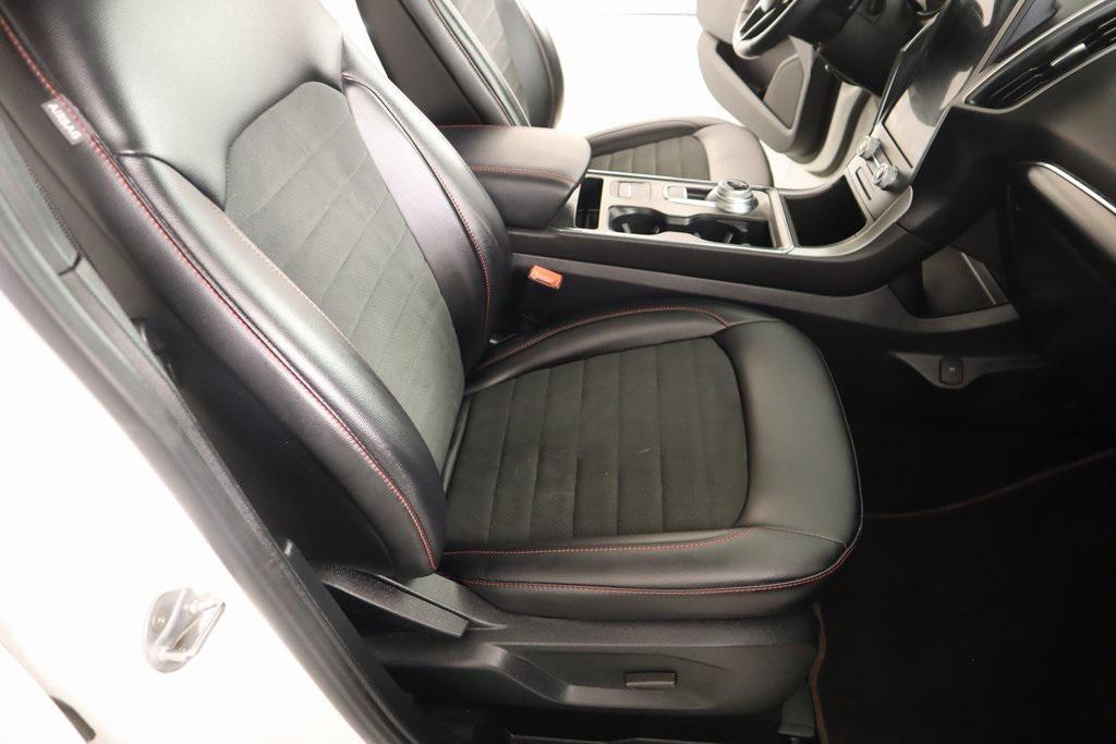 used 2022 Ford Edge car, priced at $24,989
