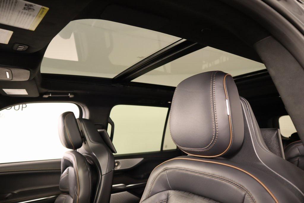 new 2025 Lincoln Navigator car, priced at $123,185