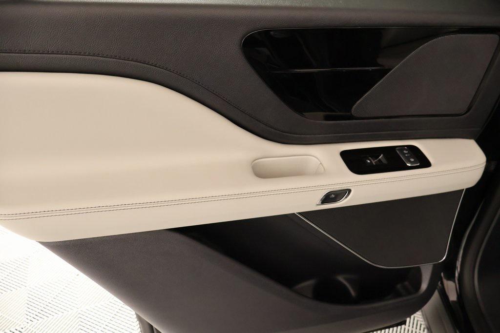 new 2025 Lincoln Aviator car, priced at $58,550