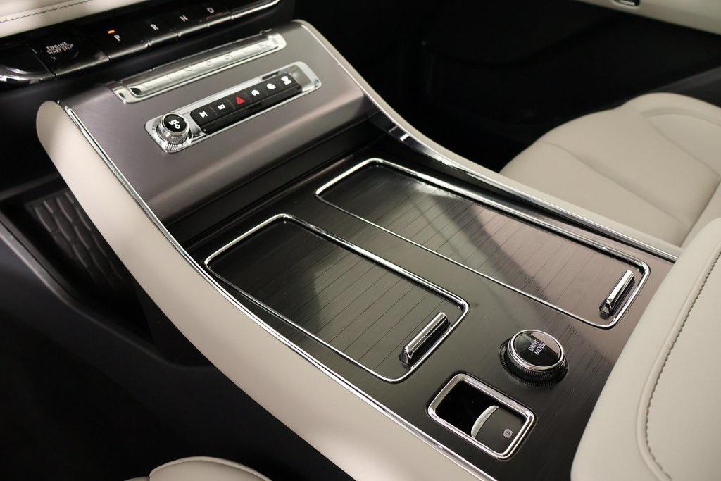 new 2025 Lincoln Aviator car, priced at $58,550