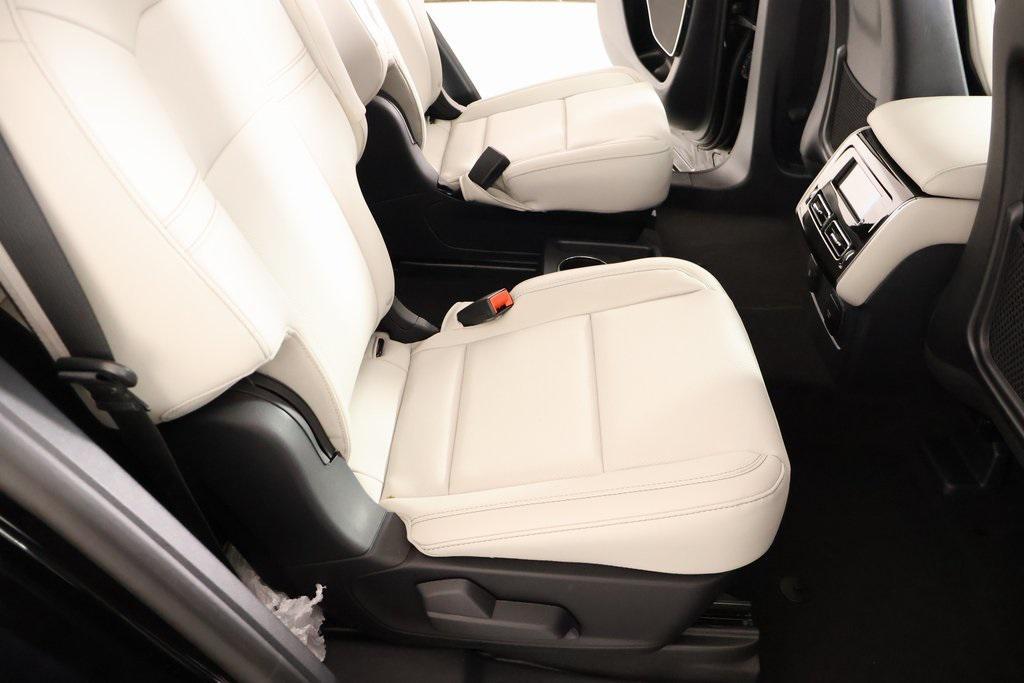 new 2025 Lincoln Aviator car, priced at $58,550