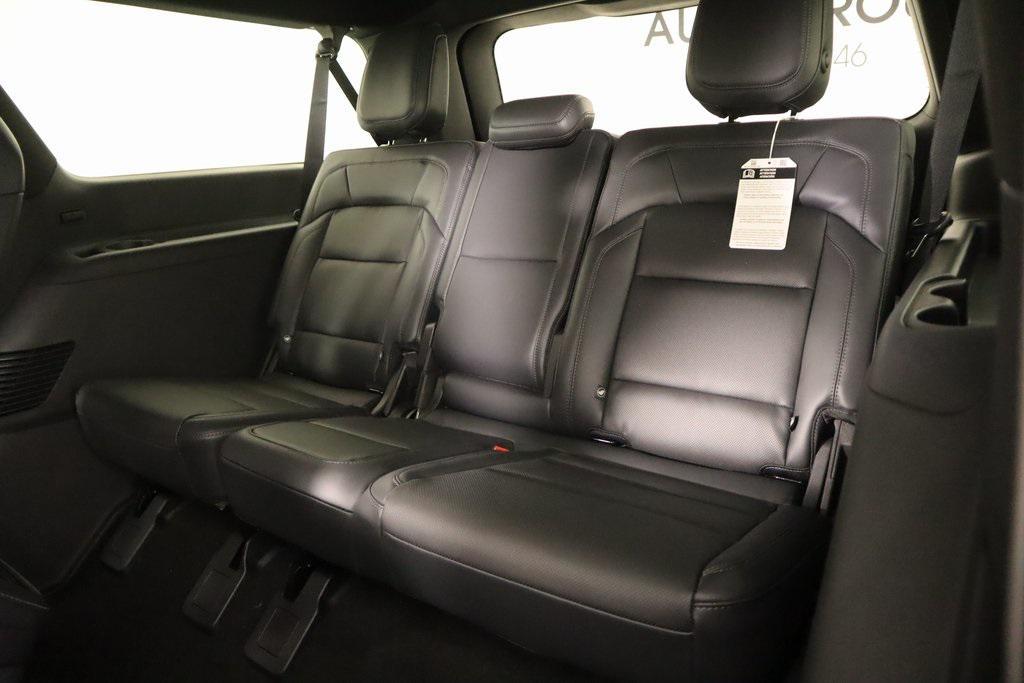 new 2025 Lincoln Navigator car, priced at $108,648