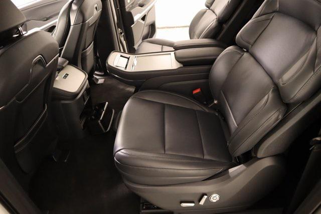 new 2025 Lincoln Navigator car, priced at $105,648