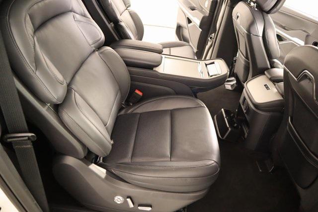 new 2025 Lincoln Navigator car, priced at $105,648