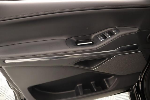 new 2025 Lincoln Navigator car, priced at $104,860