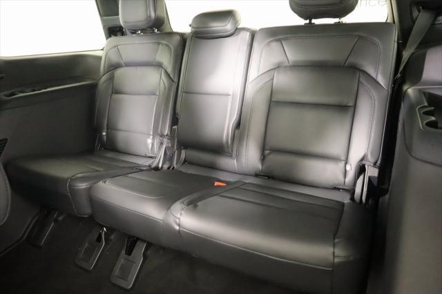 new 2025 Lincoln Navigator car, priced at $104,860