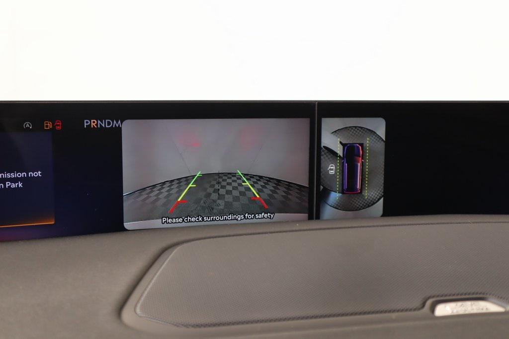 new 2025 Lincoln Navigator car, priced at $105,542