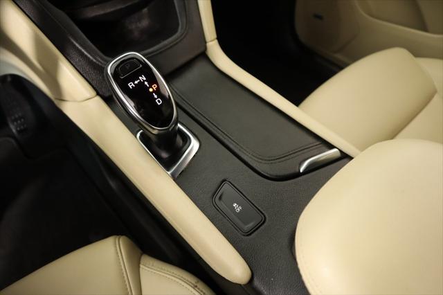 used 2017 Cadillac XT5 car, priced at $19,999