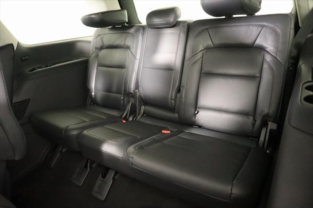 new 2025 Lincoln Navigator car, priced at $101,980