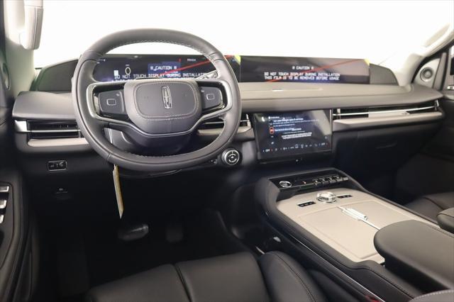 new 2025 Lincoln Navigator car, priced at $101,980