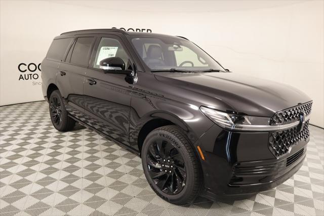 new 2025 Lincoln Navigator car, priced at $101,698