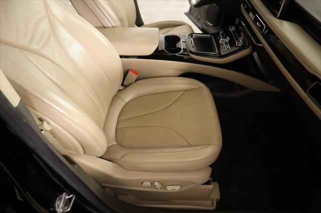 used 2022 Lincoln Nautilus car, priced at $35,495