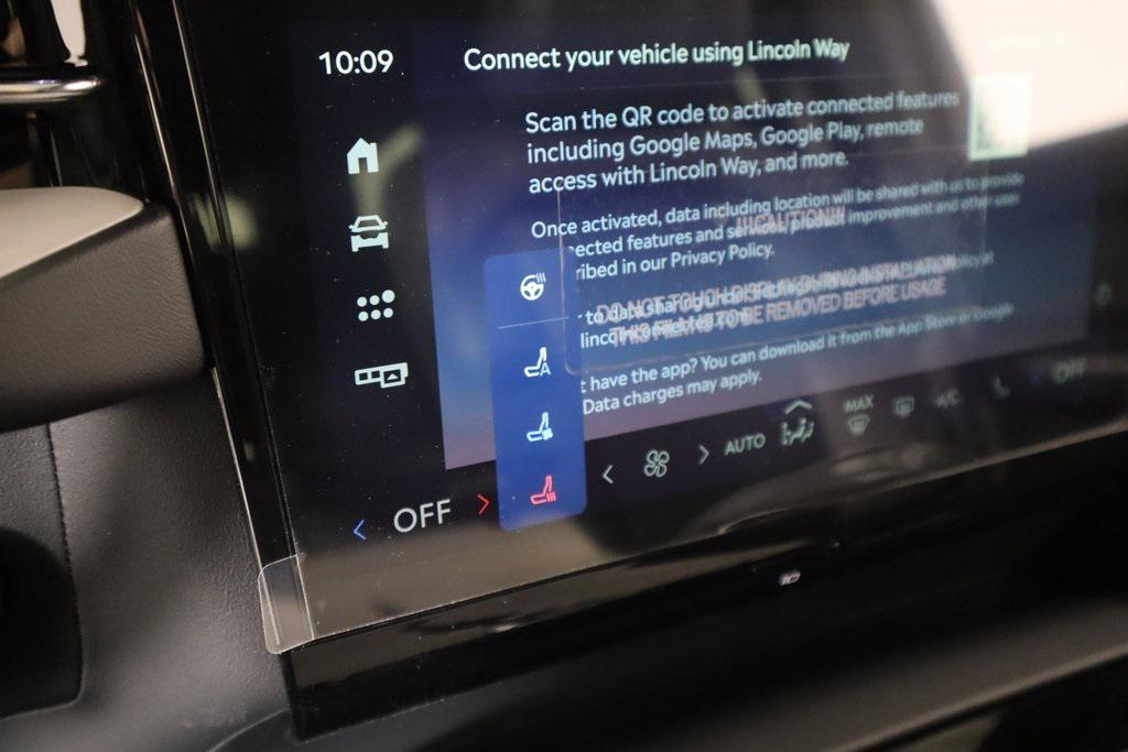 new 2025 Lincoln Navigator car, priced at $105,542