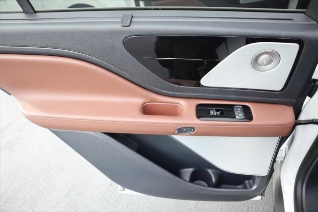new 2025 Lincoln Aviator car, priced at $69,535