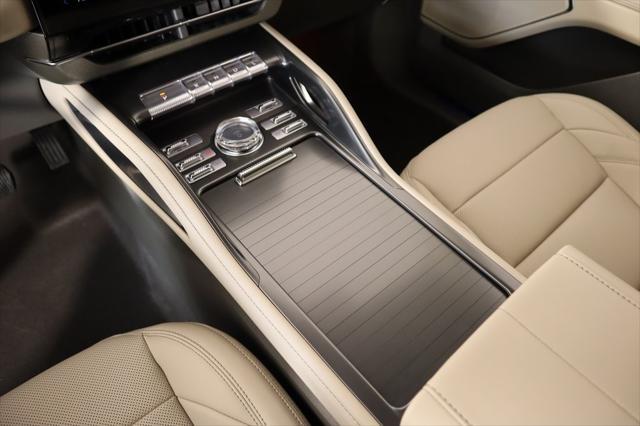 new 2025 Lincoln Nautilus car, priced at $51,526