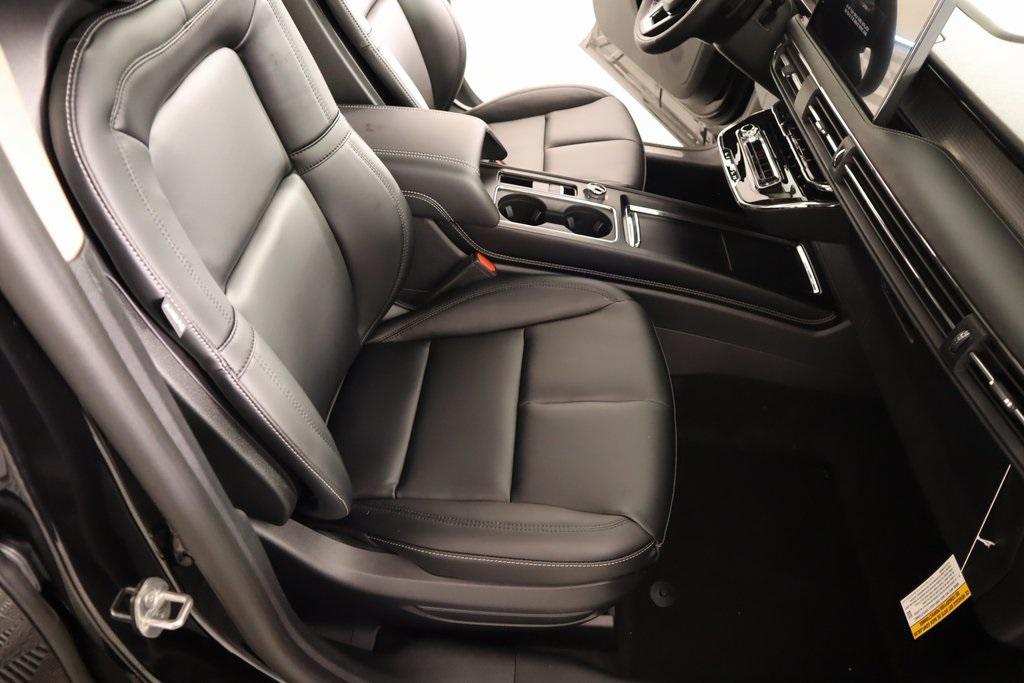 new 2025 Lincoln Corsair car, priced at $40,118