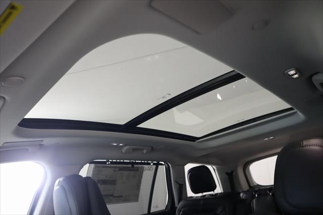 new 2025 Lincoln Aviator car, priced at $70,021