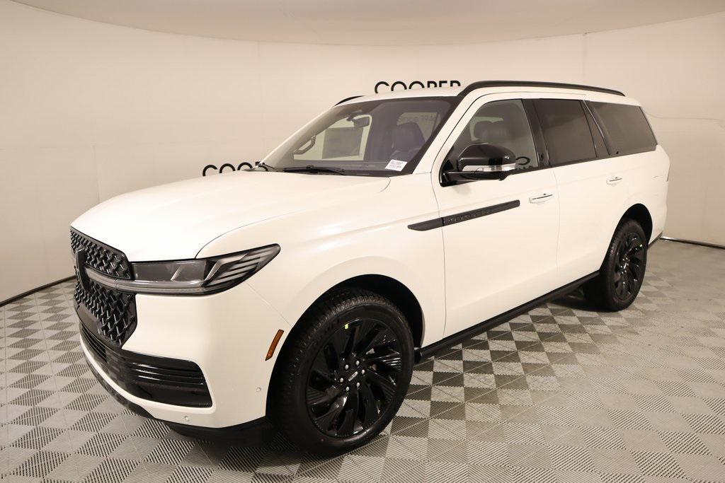 new 2025 Lincoln Navigator car, priced at $105,778