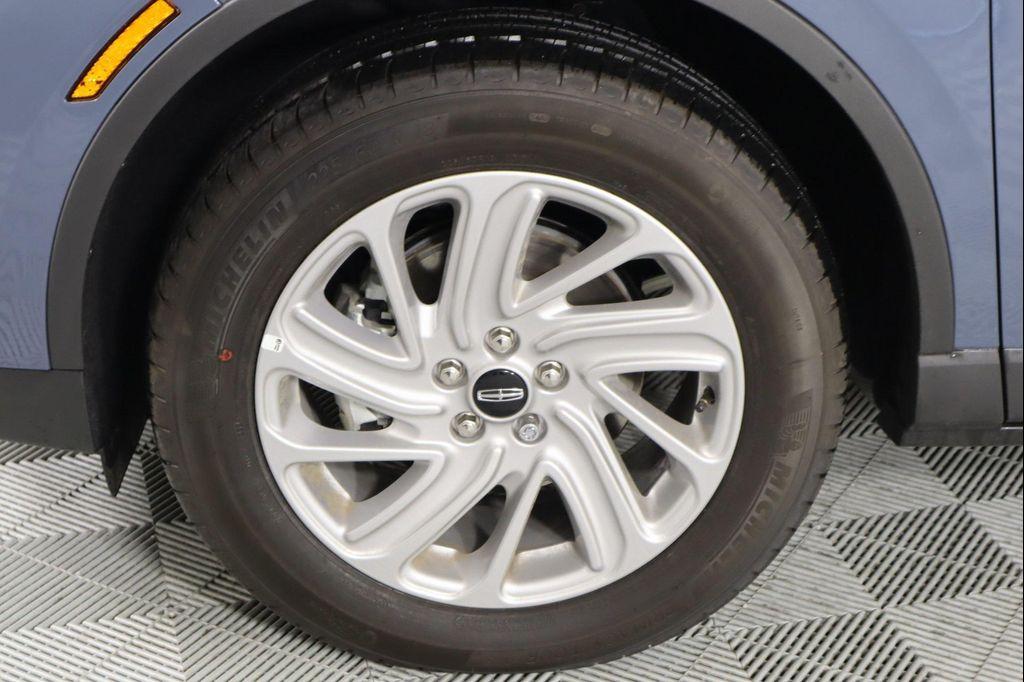 new 2025 Lincoln Corsair car, priced at $39,021