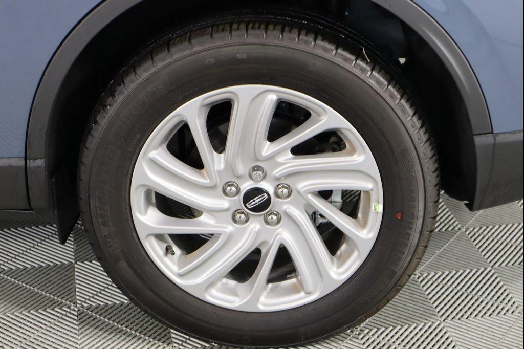 new 2025 Lincoln Corsair car, priced at $39,021