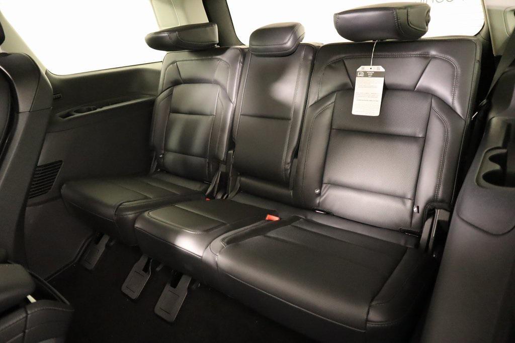 new 2025 Lincoln Navigator car, priced at $102,182