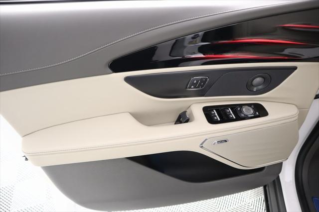 new 2025 Lincoln Nautilus car, priced at $61,564
