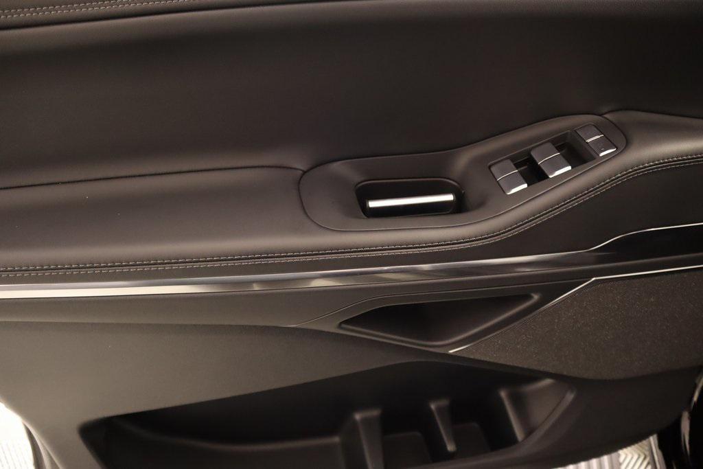 new 2025 Lincoln Navigator car, priced at $104,822