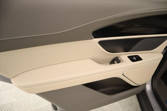new 2025 Lincoln Nautilus car, priced at $49,746