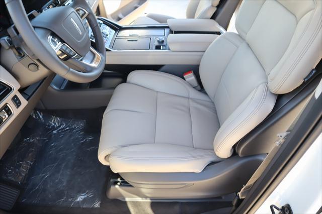 new 2024 Lincoln Navigator car, priced at $77,998