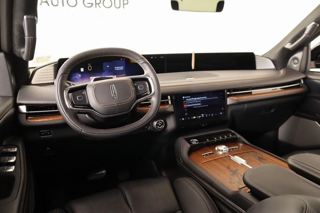 new 2025 Lincoln Navigator car, priced at $121,590