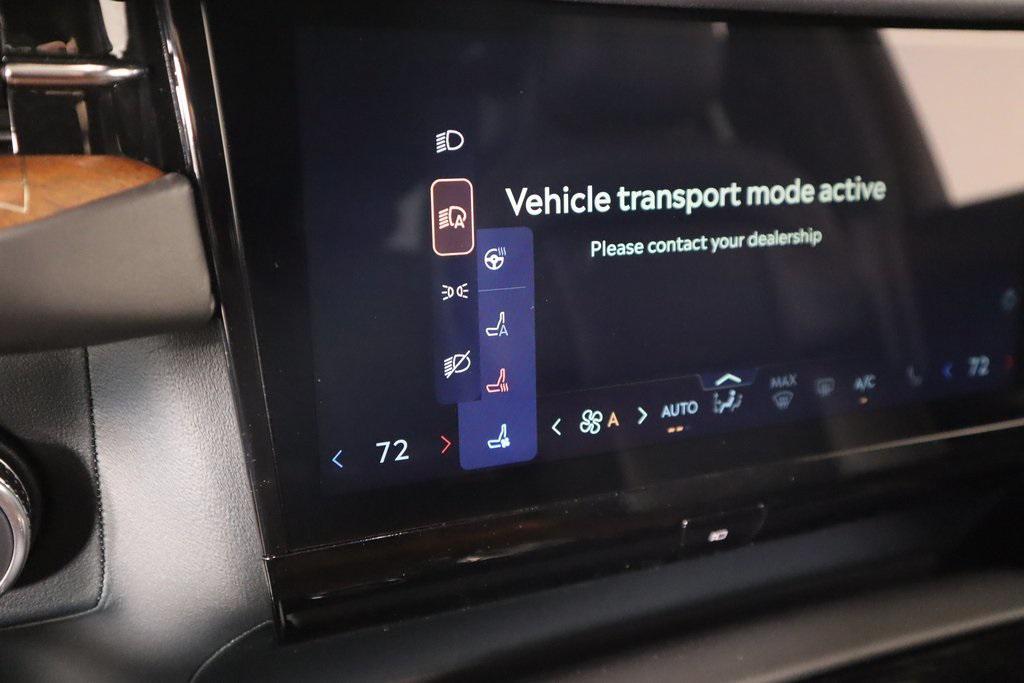 new 2025 Lincoln Navigator car, priced at $121,590