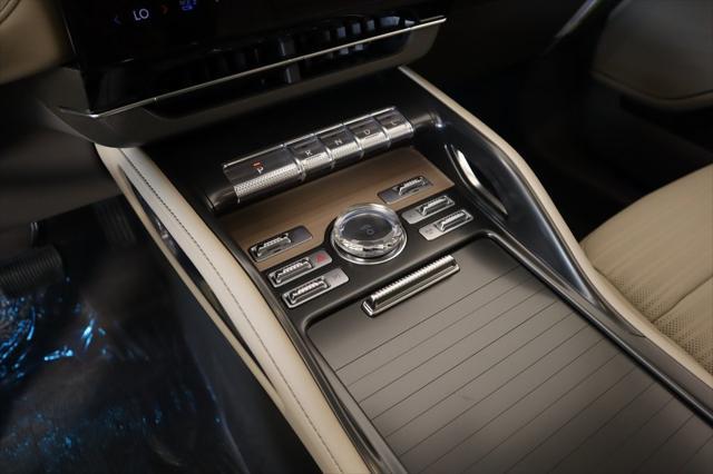 new 2025 Lincoln Nautilus car, priced at $61,561
