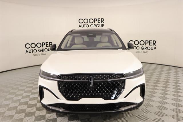 new 2025 Lincoln Nautilus car, priced at $61,561