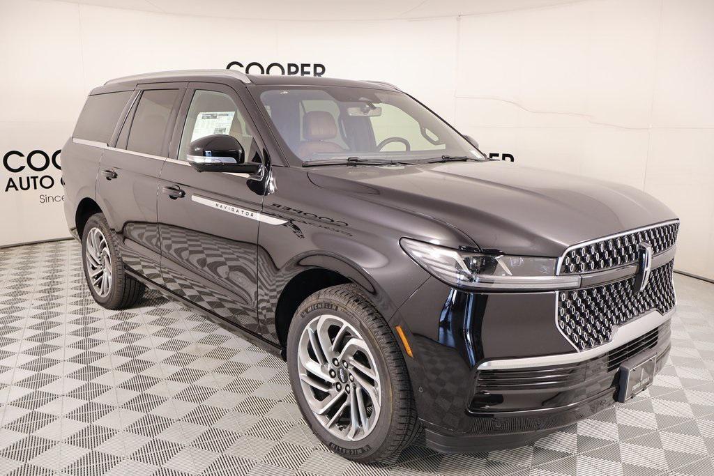 new 2025 Lincoln Navigator car, priced at $98,338