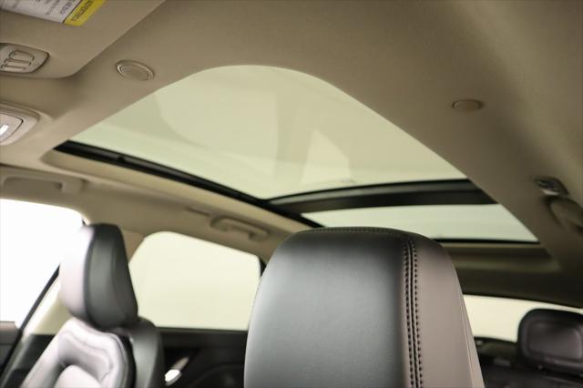 new 2025 Lincoln Corsair car, priced at $45,276