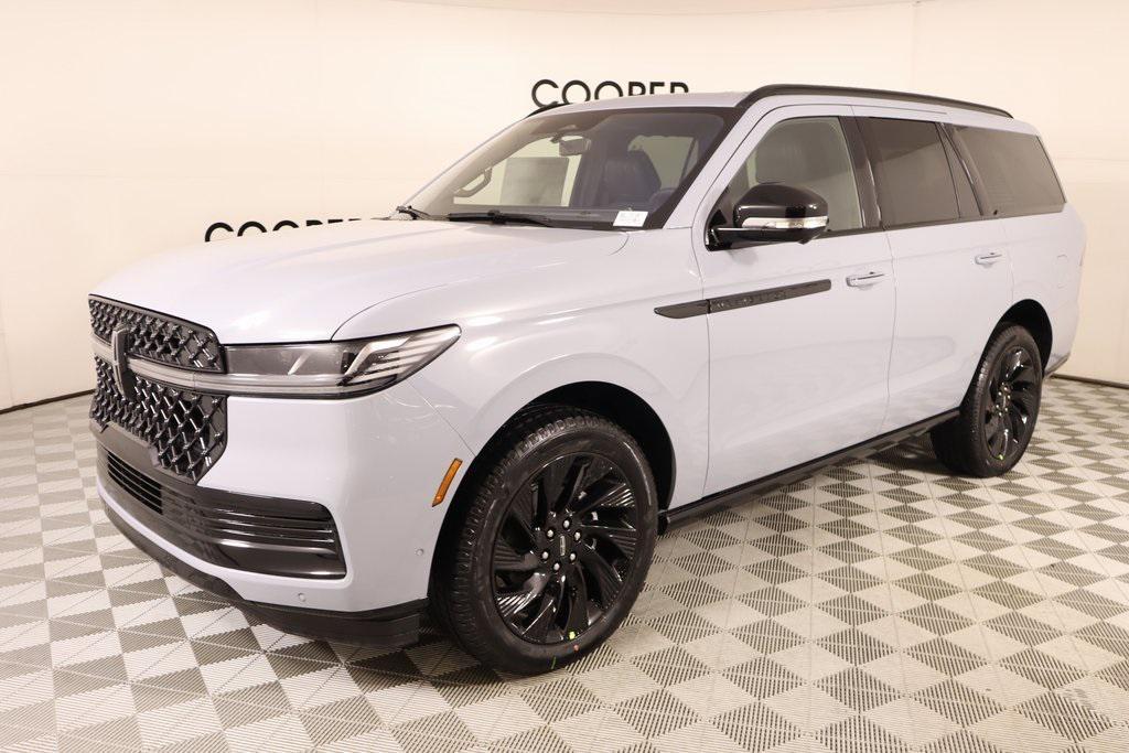 new 2025 Lincoln Navigator car, priced at $105,778