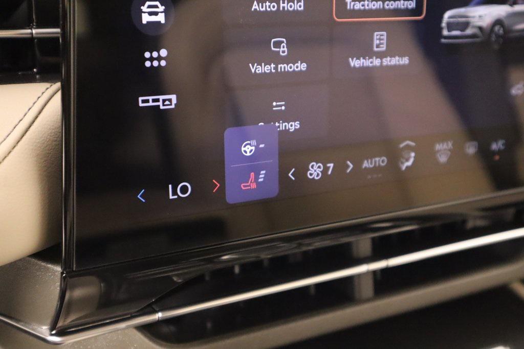 new 2025 Lincoln Nautilus car, priced at $57,533