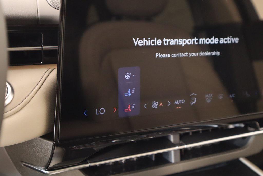 new 2025 Lincoln Nautilus car, priced at $66,163
