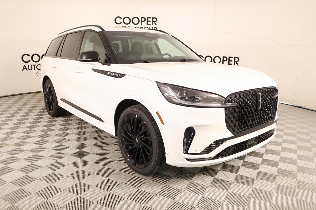 new 2025 Lincoln Aviator car, priced at $81,254