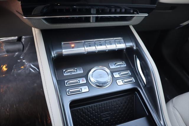 new 2025 Lincoln Nautilus car, priced at $54,824