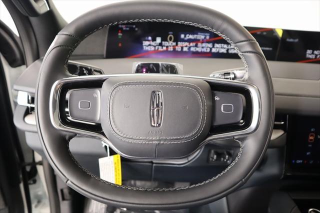 new 2025 Lincoln Navigator car, priced at $108,038