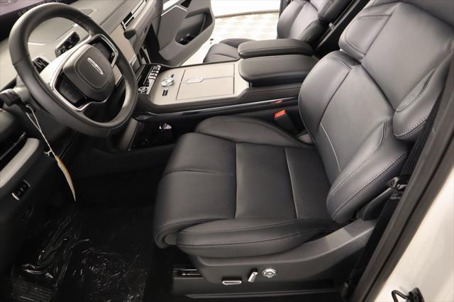 new 2025 Lincoln Navigator car, priced at $108,038