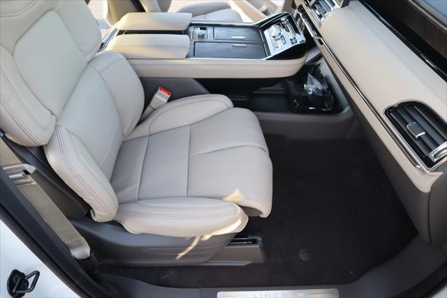 new 2024 Lincoln Navigator car, priced at $74,998