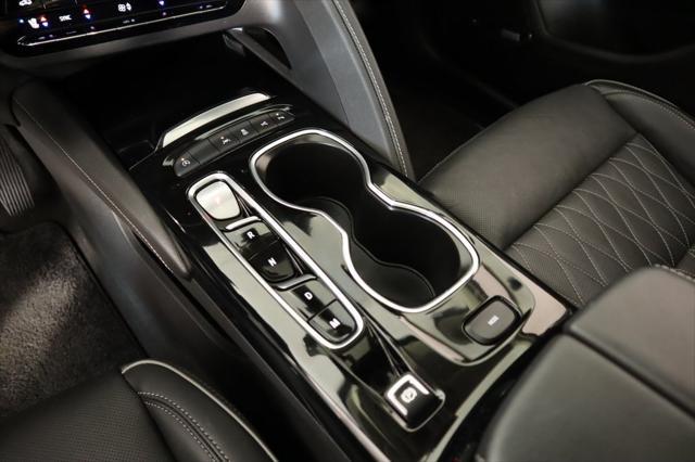 used 2023 Buick Envision car, priced at $33,239